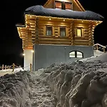 Cinalkowa 6, Na Gorze Zar Lejlighed *
