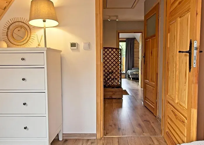 Cinalkowa 6, Na Gorze Zar מידז'יברודז'י ז'יוויקי