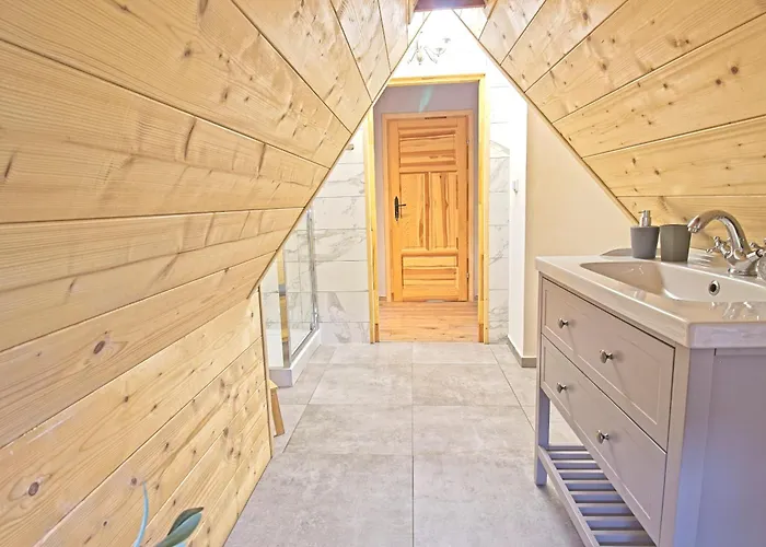 Cinalkowa 6, Na Gorze Zar