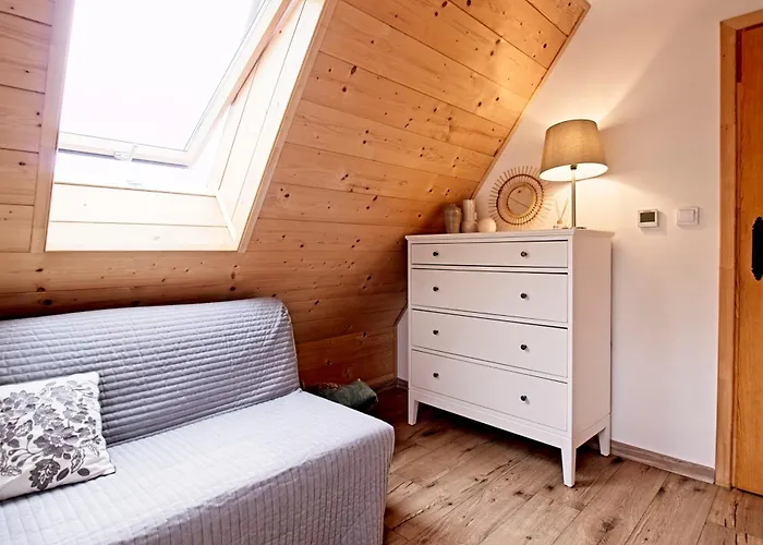 Cinalkowa 6, Na Gorze Zar