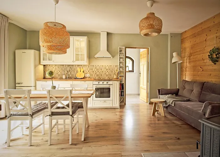 Cinalkowa 6, Na Gorze Zar